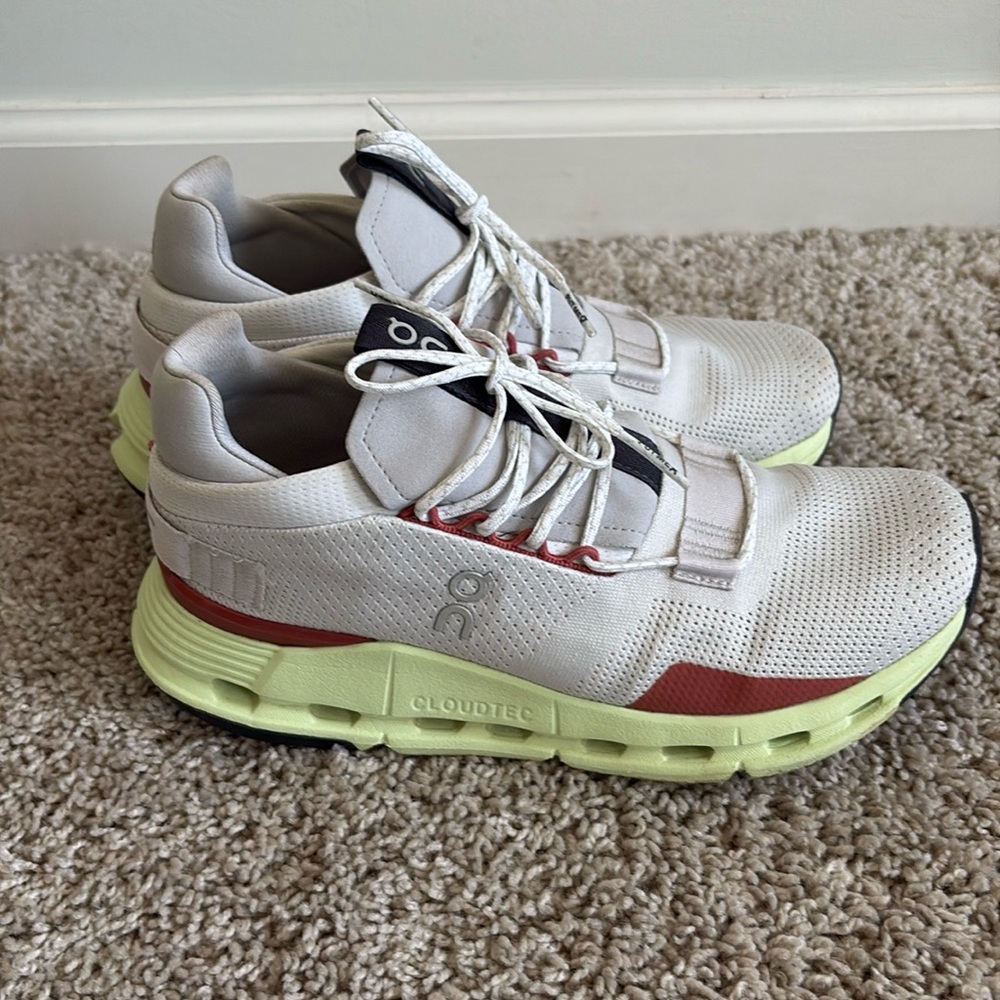 On Cloud sneakers